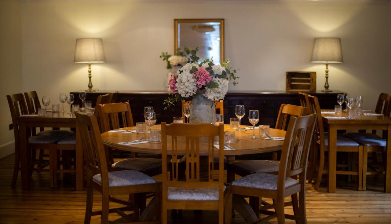 Redesdale Arms Hotel ออตเตอร์เบิร์น ภายนอก รูปภาพ