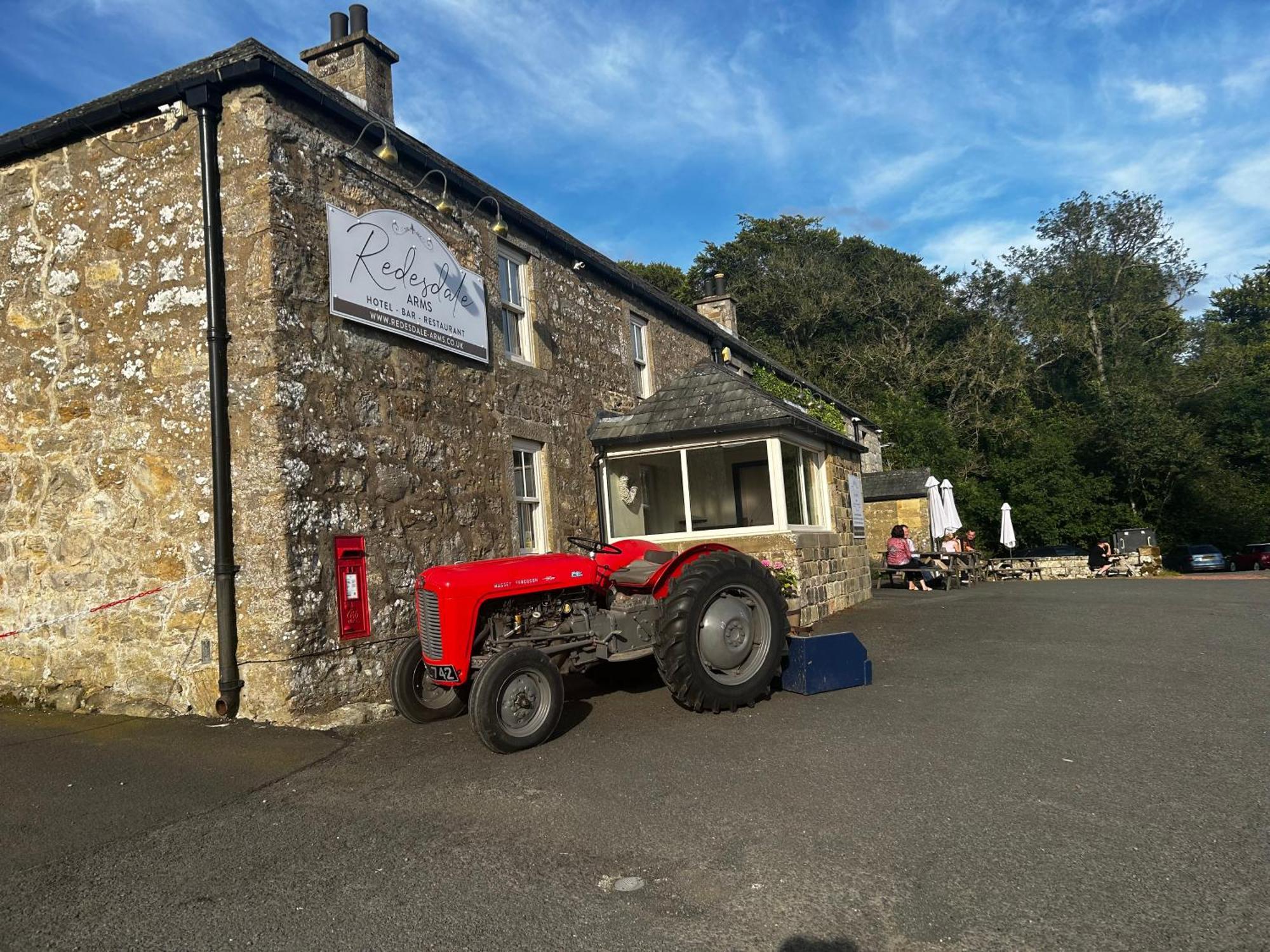 Redesdale Arms Hotel ออตเตอร์เบิร์น ภายนอก รูปภาพ